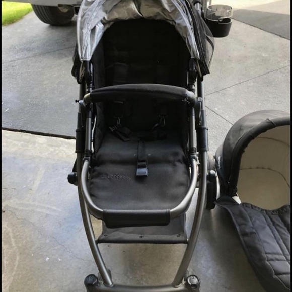 SOLD Uppababy Vista Jake Black - Picture 6 of 6